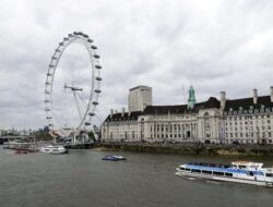 London Pertimbangkan Pungut Pajak dari Turis Asing