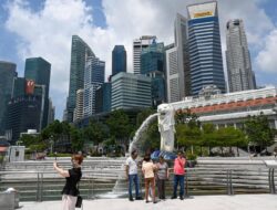 Biaya Hidup Makin Berat Hantui Warga Jelang Pemilu Singapura 2025
