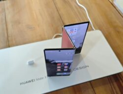 Huawei Perkenalkan Hp Lipat Tiga di RI, Bukan untuk Semua Orang