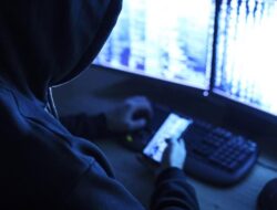 Di Tengah Perang Dagang, China Tuduh AS Lancarkan Serangan Siber