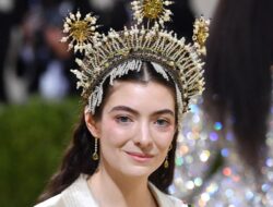 Lorde Umumkan Judul Album Baru, Virgin dan Rilis 27 Juni 2025