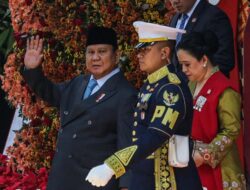 Dipakai Prabowo, Jas Double Breasted Bikin Pria Terlihat Lebih Keren?