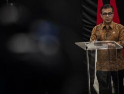 Komdigi Soal Usulan Satu Orang Satu Akun Medsos: Kita Kaji Dulu