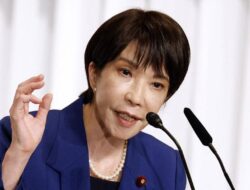 Calon PM Jepang Sanae Takaichi Ternyata Kolektor Toyota Supra