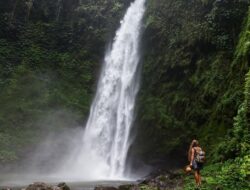 Polisi Tangkap 2 Turis Israel yang Berhubungan Intim di Air Terjun