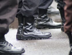 12 Polisi Muara Batang Gadis Dicopot Usai Diduga Lepas Bandar Narkoba