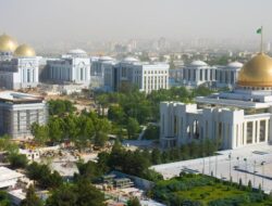 Keanehan ‘Kota Orang Mati’, Mobil Warna Hitam Dianggap Bawa Sial