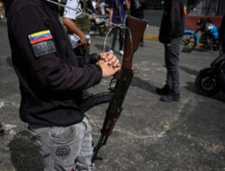 Milisi Venezuela Berjaga usai AS Serang Caracas & Tangkap Maduro