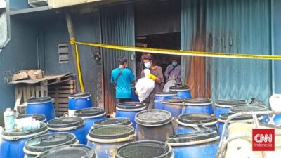 10-15 Ton Bahan Pestisida Ludes saat Kebakaran Gudang Kimia Tangsel