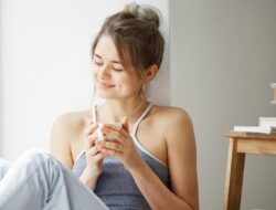 Perhatian! Coba Minum Ini di Pagi Hari Biar Kolesterol Turun