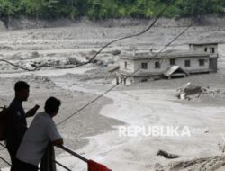 Korban Tewas Banjir Nepal-China 1.280 Orang, 5.260 Belum Ditemukan