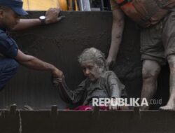 10 Hari Terkubur di Terowongan, Seorang WN China Ditemukan Selamat Usai Banjir Dahsyat Nepal
