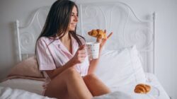 Ini Waktu Ideal untuk Tidur Setelah Makan agar Tidak GERD, Jangan Langsung Rebahan : Okezone Women